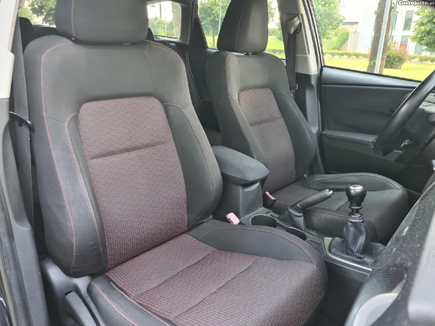 Toyota Auris GPS A/C Cx6 — fotografia 4