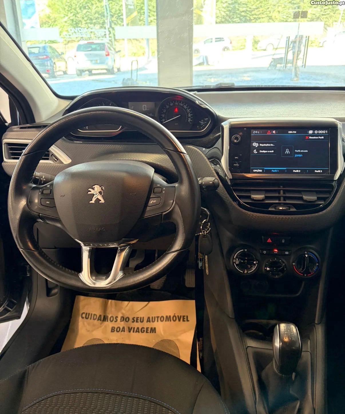 Peugeot 208 1.2 Puretech Style — fotografia 7