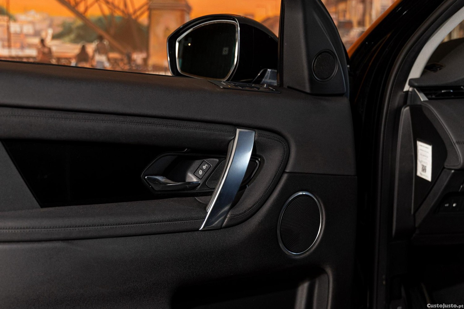 Land Rover Discovery Sport 1.5 I3 P300e AWD R-Dynamic S — fotografia 2