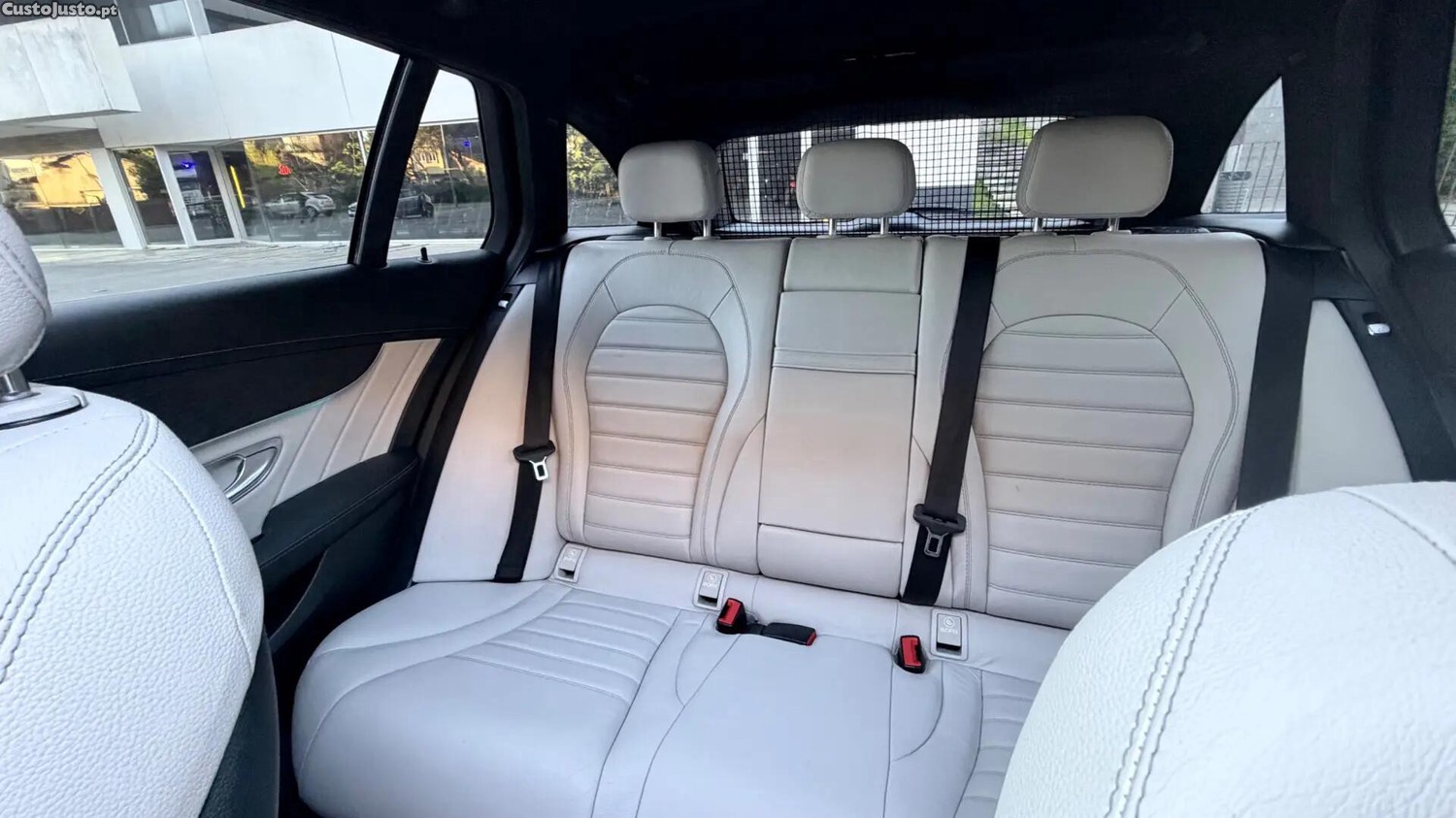 Mercedes-Benz C 250 d 4Matic Station 9G-TRONIC AMG Line — fotografia 4