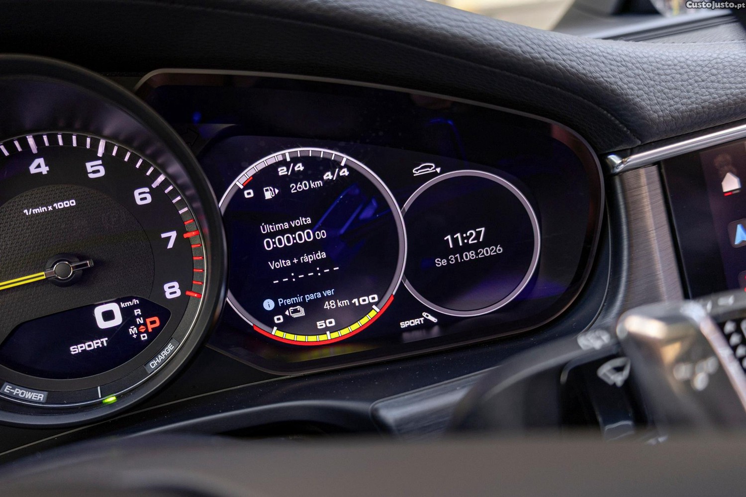 Porsche Panamera Sport Turismo 4 E-Hybrid Platinum Edition — fotografia 12