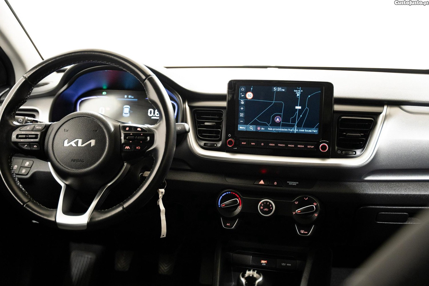 Kia Stonic 1.2 MPi Dynamic — fotografia 16