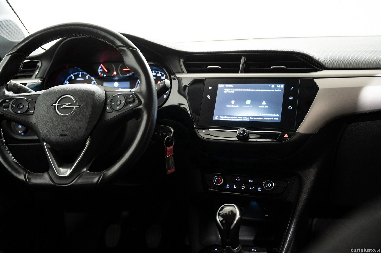 Opel Corsa 1.2 Elegance — fotografia 14