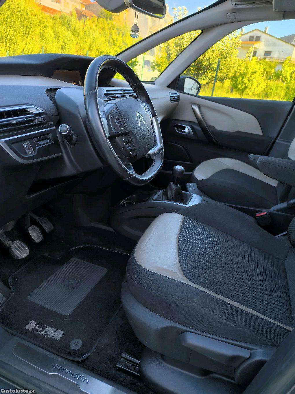 Citroën C4 Picasso Exclusive — fotografia 7