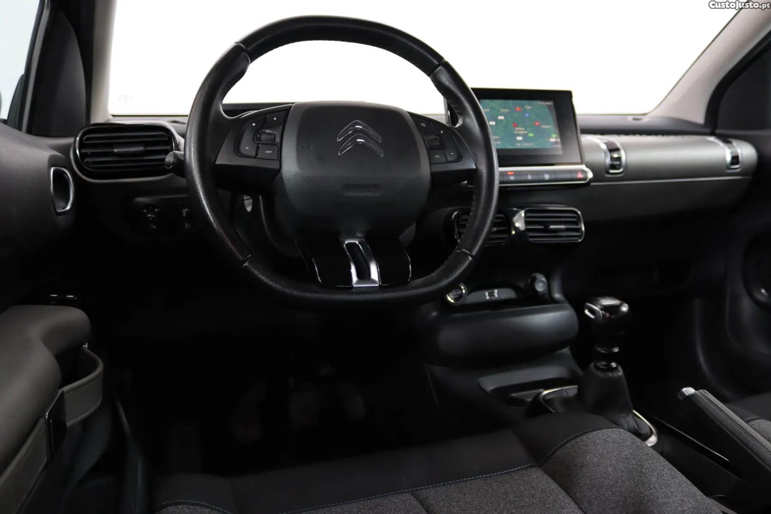 Citroën C4 1.2 PureTech Feel Business — fotografia 8