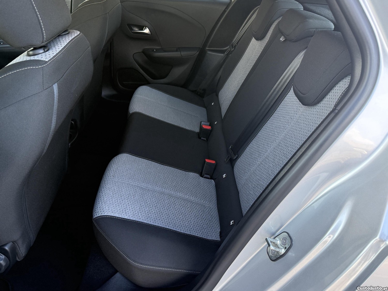 Opel Corsa Edition — fotografia 3