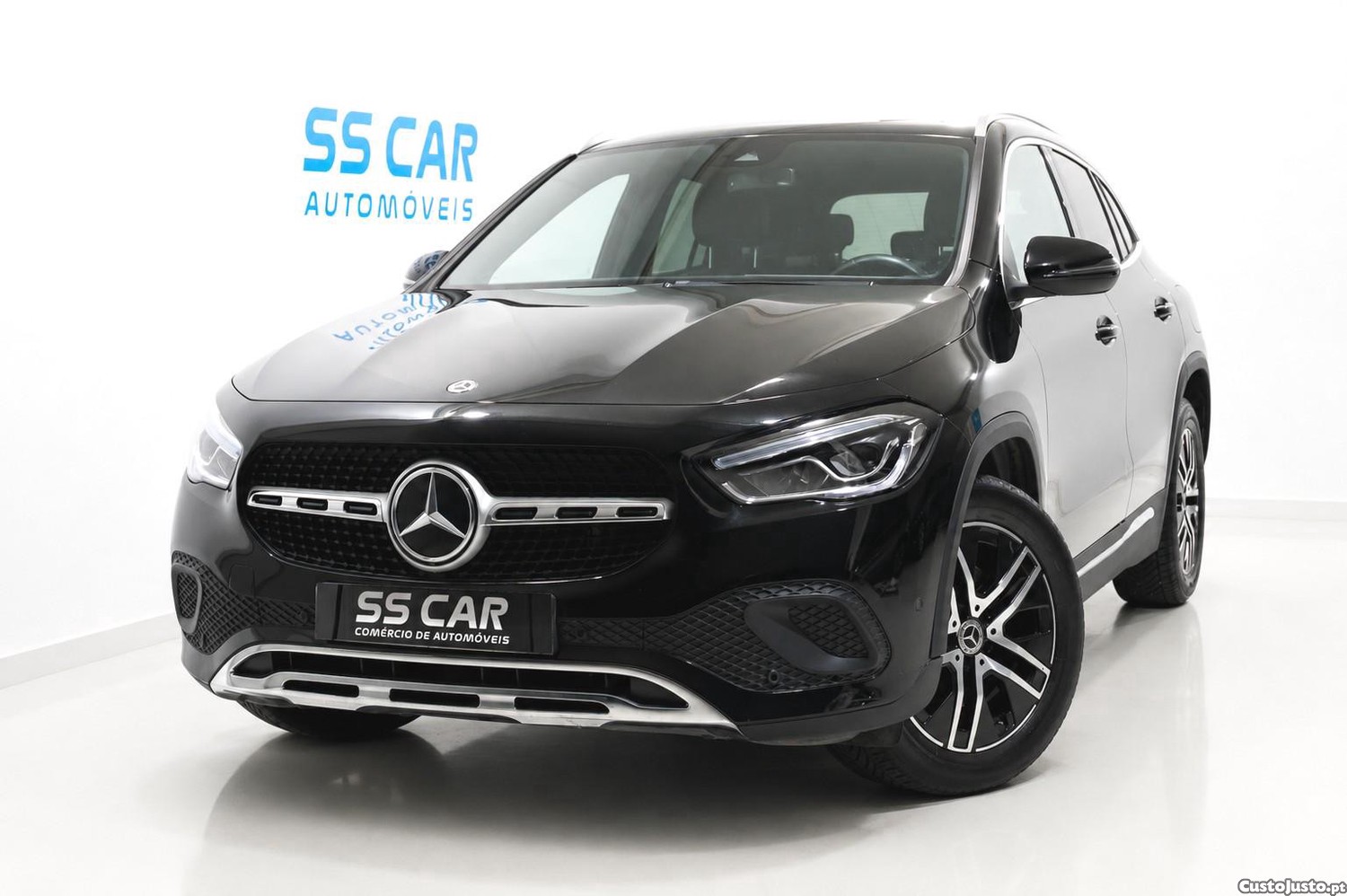 Mercedes-Benz GLA 250 e Progressive — fotografia 28