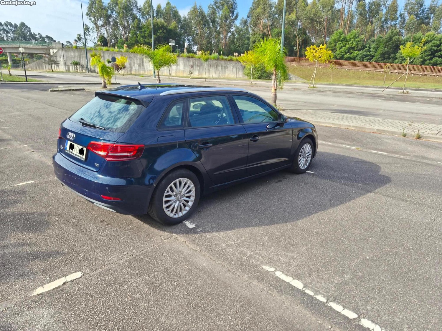 Audi A3 2.0 TDI Sportback 8v — fotografia 8