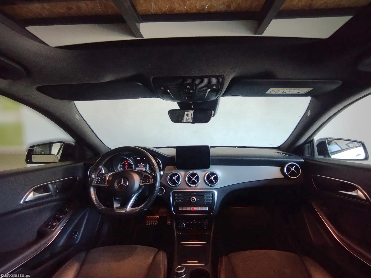 Mercedes-Benz CLA 200 Shooting Brake AMG Line — fotografia 4