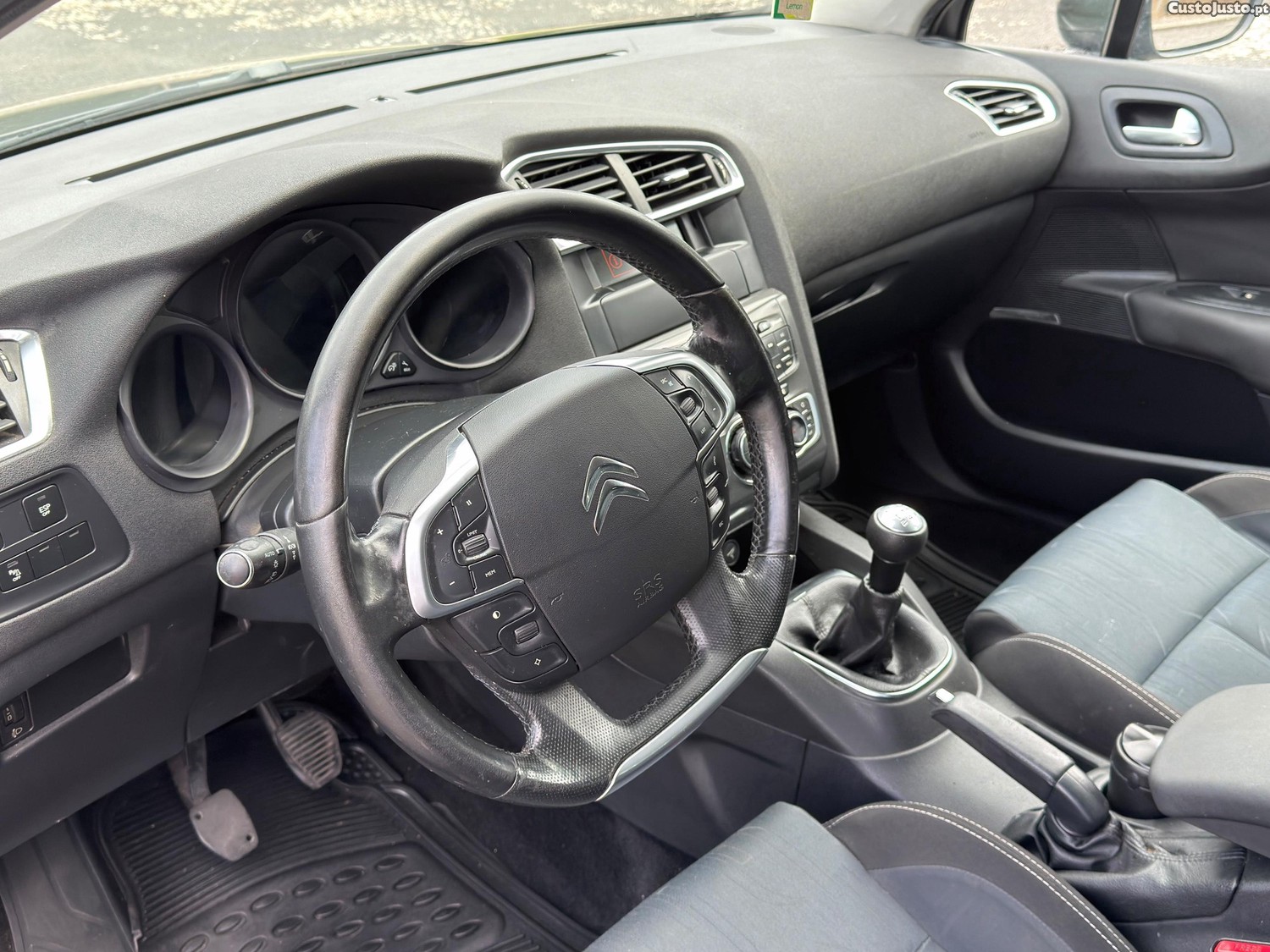 Citroën C4 1.6HDI — fotografia 5
