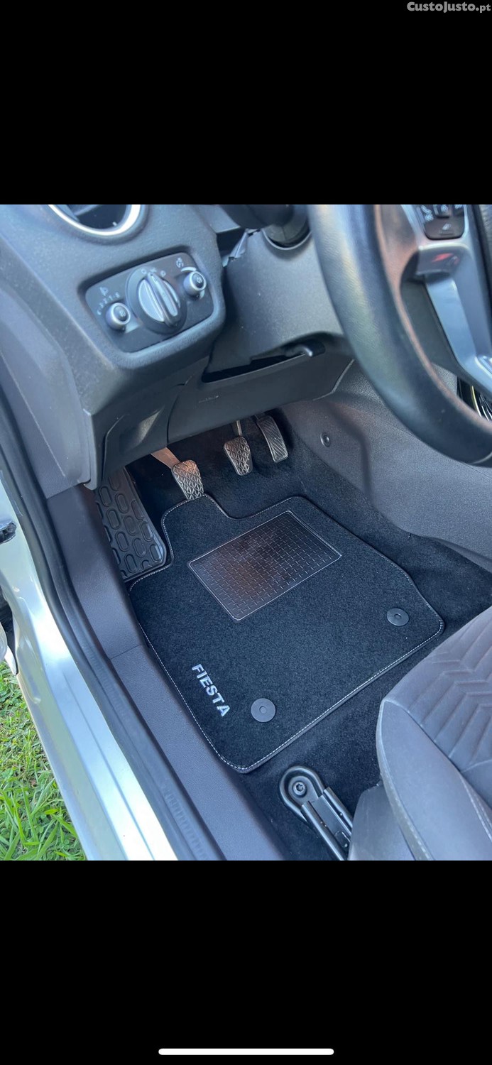 Ford Fiesta 1.0 ECOBOOST TITANIUM — fotografia 7