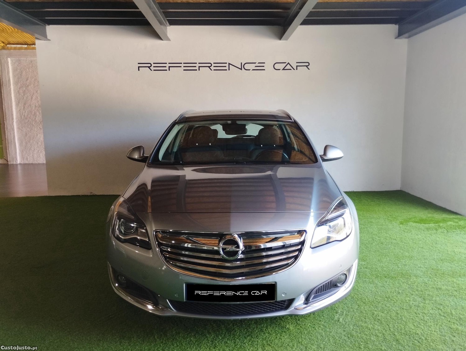 Opel Insignia Sports Tourer Sw — photo 3