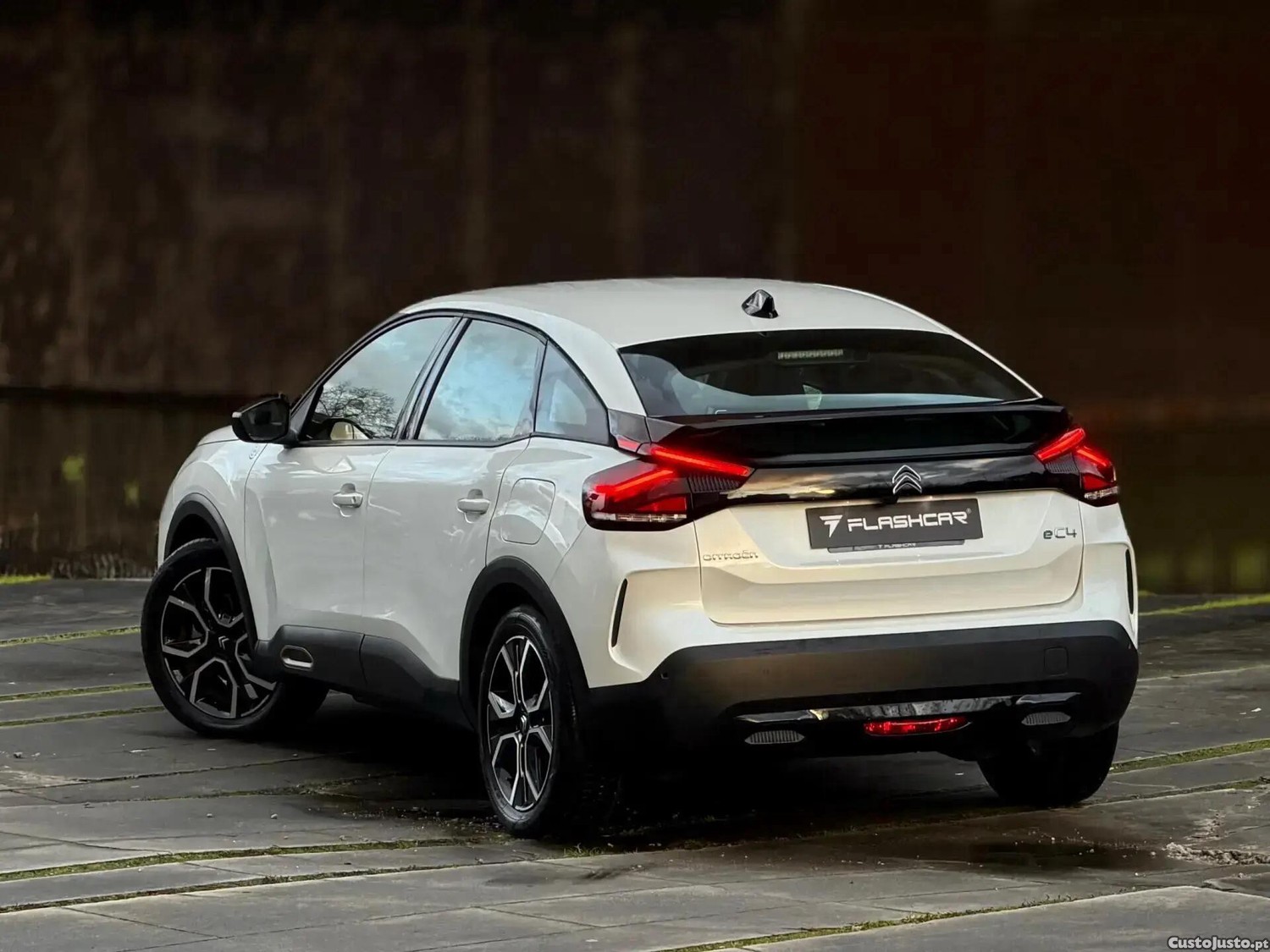 Citroën e-C4 50 kWh C-Series — fotografia 14