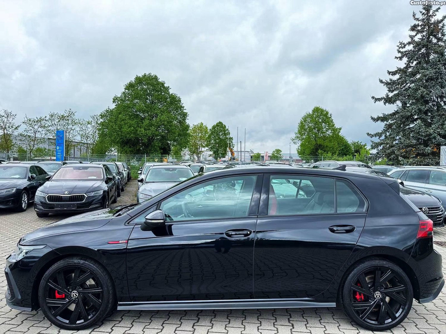 Volkswagen Golf 2.0 TSI GTI Black Style — fotografia 11