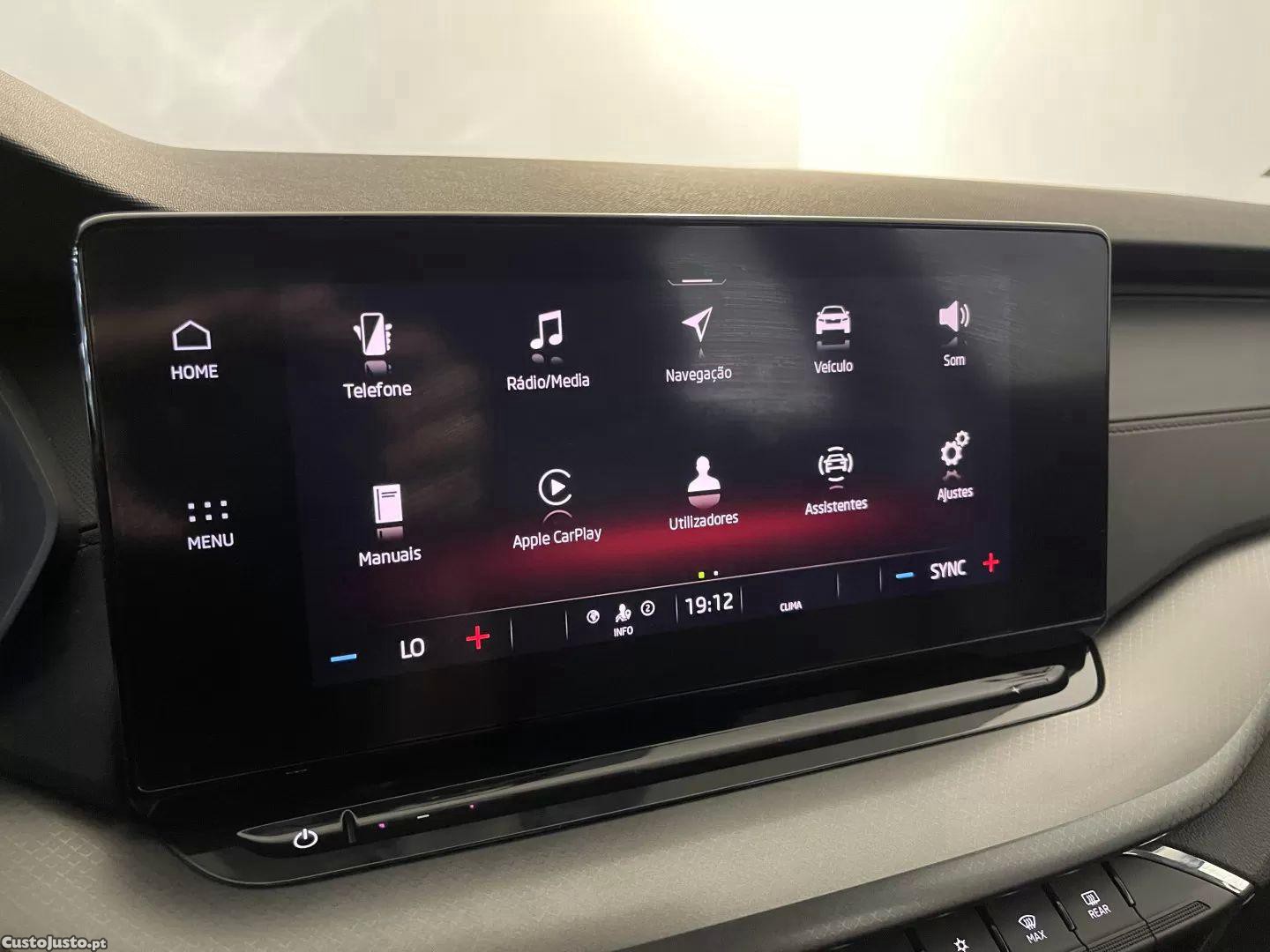 Skoda Octavia 2.0 tdi ambition dsg — fotografia 11