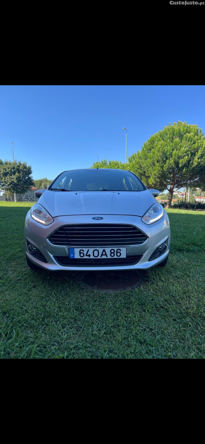 Ford Fiesta 1.0 ECOBOOST TITANIUM — fotografia 17