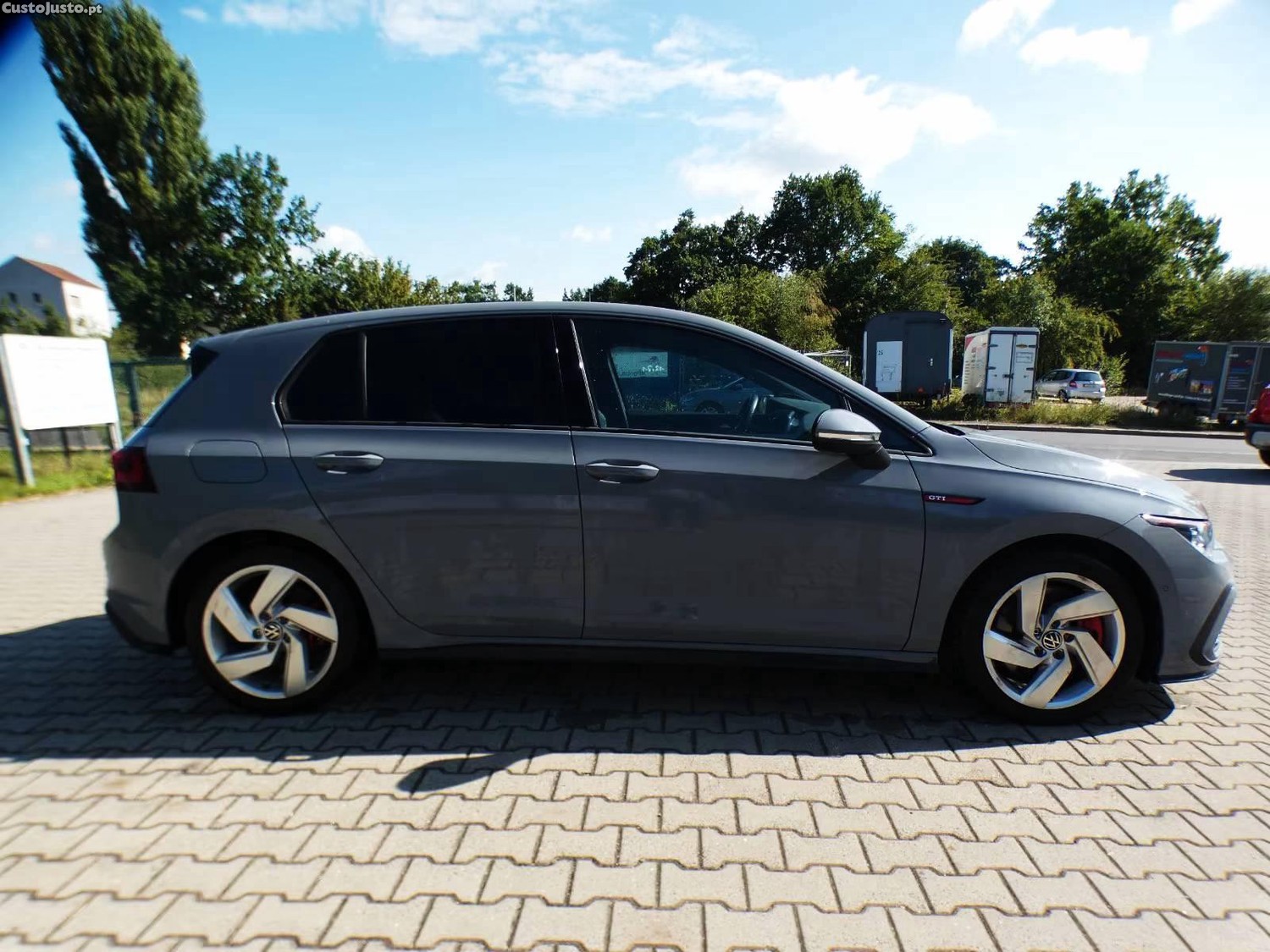 Volkswagen Golf 2.0 TSI GTI — fotografia 5