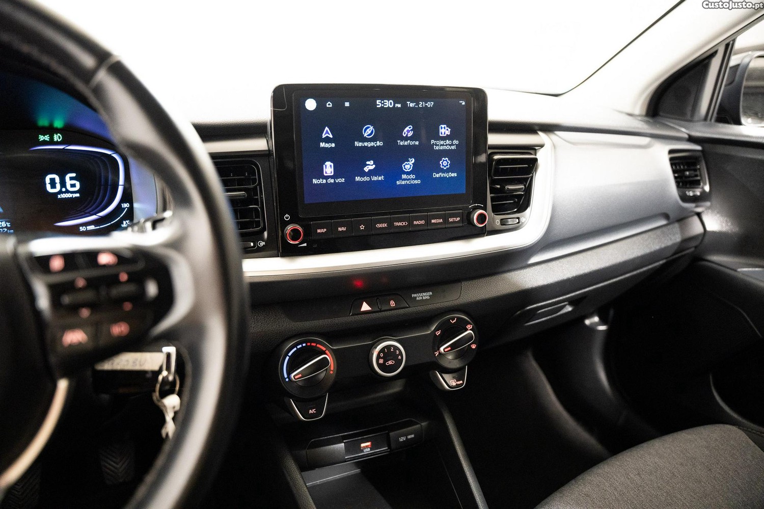Kia Stonic 1.2 MPi Dynamic — fotografia 15