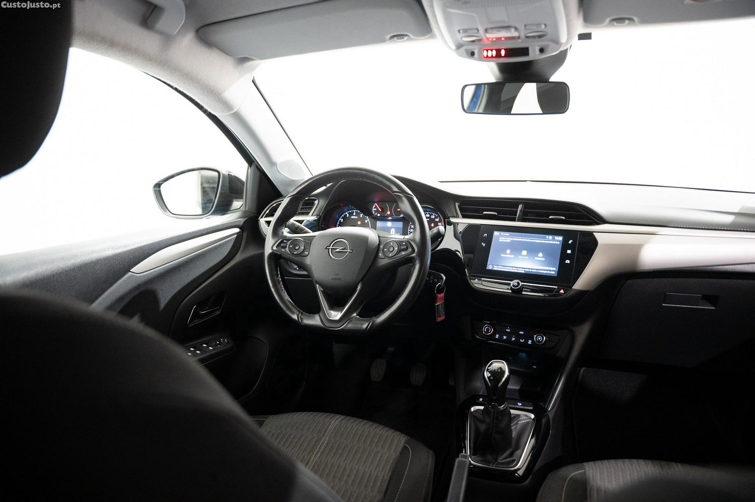 Opel Corsa 1.2 Elegance — fotografia 16