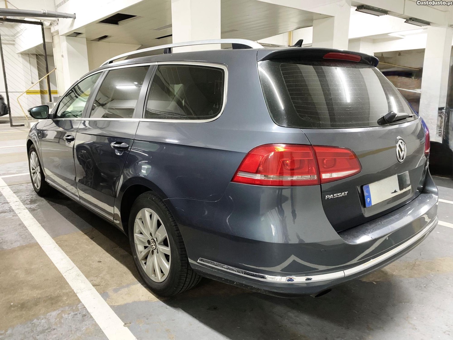Volkswagen Passat Variant1.6 tdi Bluemotion — fotografia 2