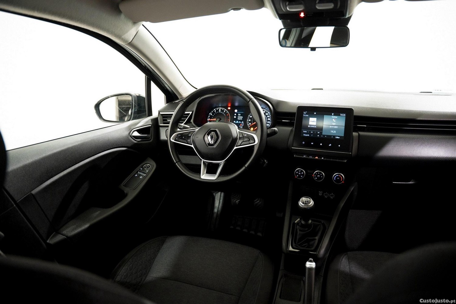 Renault Clio 1.0 TCe Intens — fotografia 10