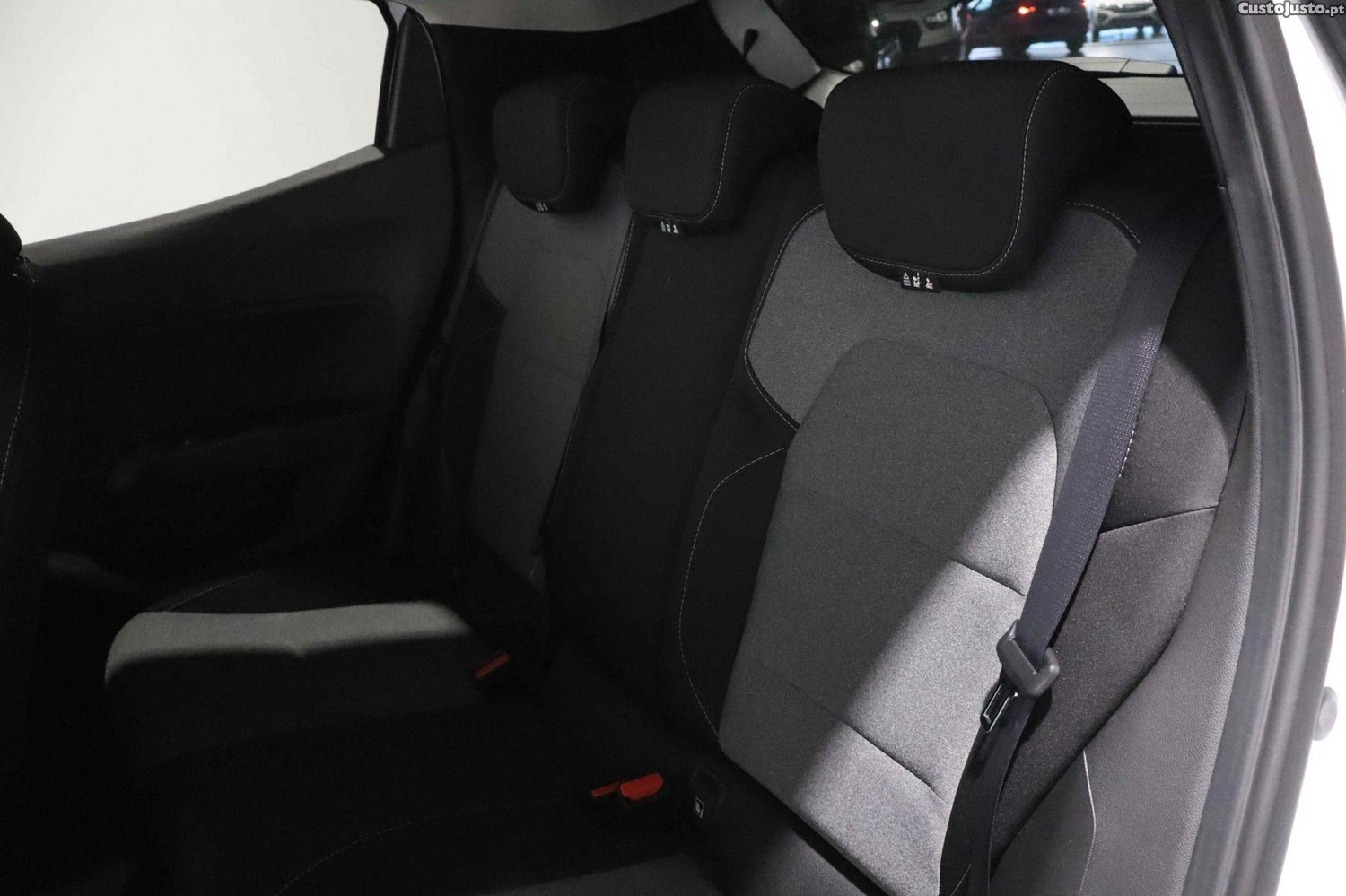 Renault Clio 1.0 TCe Evolution Bi-Fuel — fotografia 13
