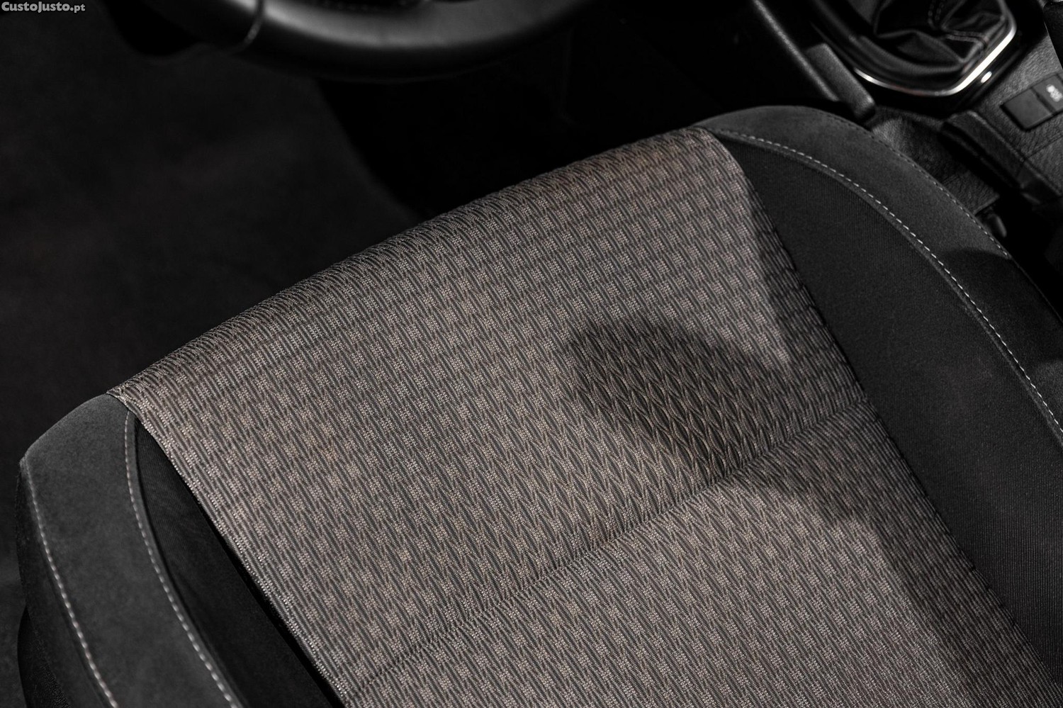 Toyota Auris 1.6 D-4D Comfort+P.Sport — fotografia 3