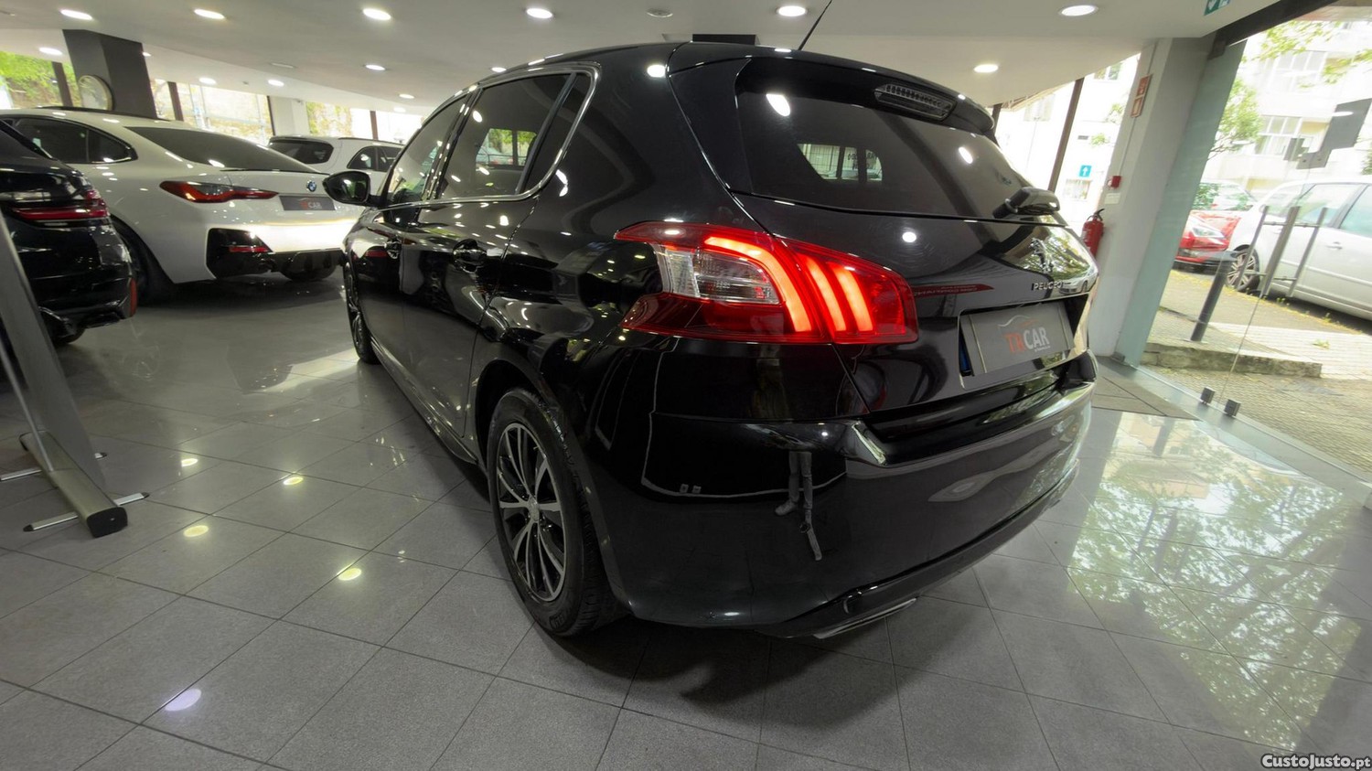 Peugeot 308 e-HDi FAP 110 Stop&Start Allure — fotografia 6