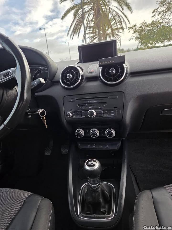 Audi A1 1.6 TDI — fotografia 4