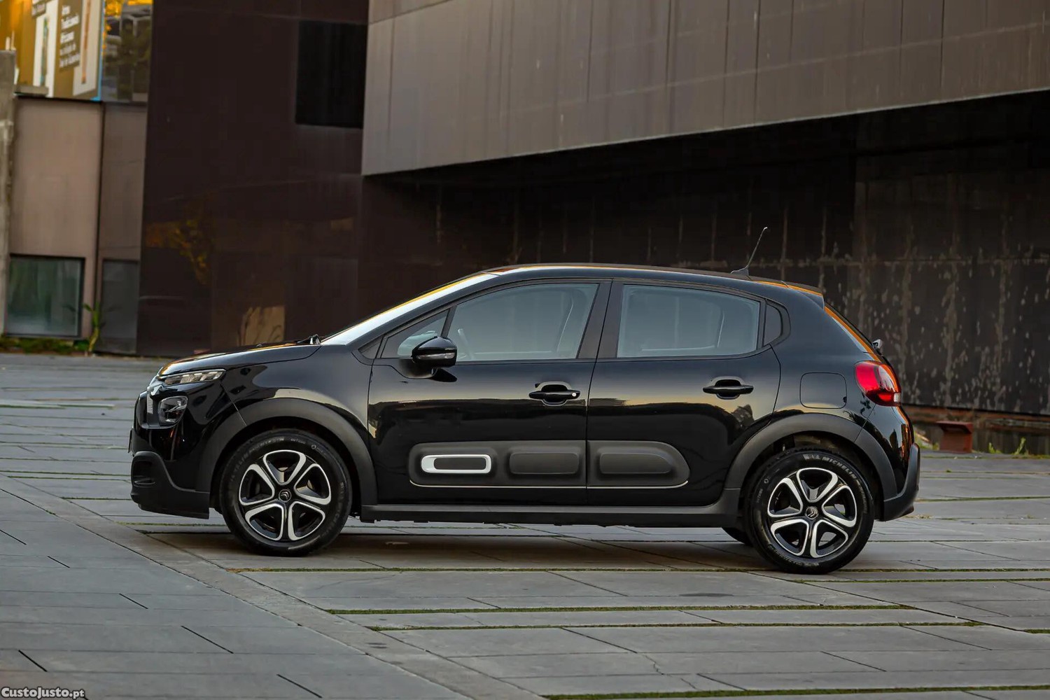 Citroën C3 1.2 PureTech Feel — fotografia 13