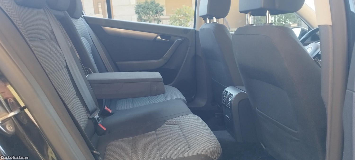 Volkswagen Passat Nacional 1.6 TDI Um só dono Impecável — fotografia 11