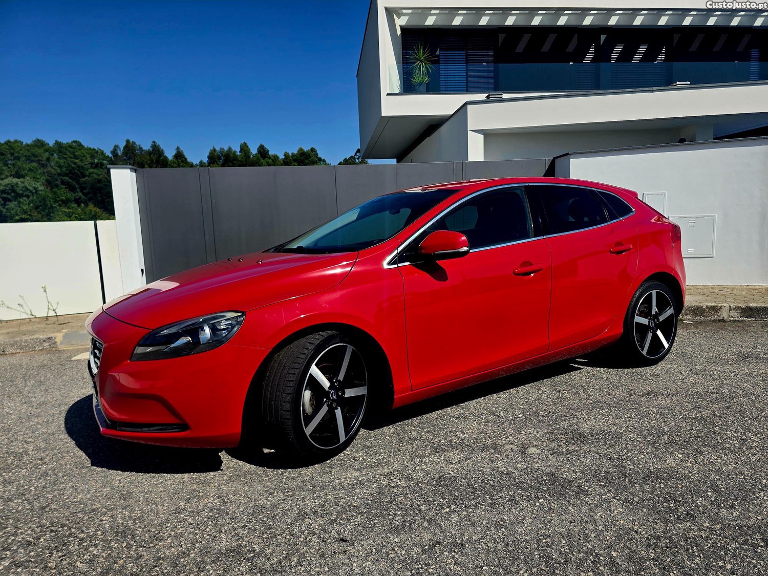 Volvo V40 R design - 15