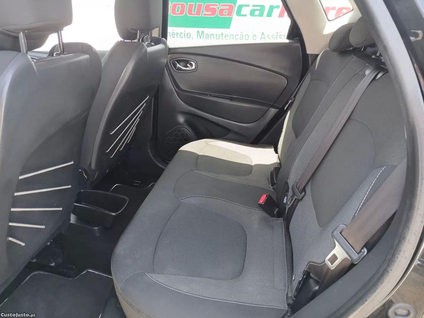 Renault Captur 1.5 dci expression — fotografia 8