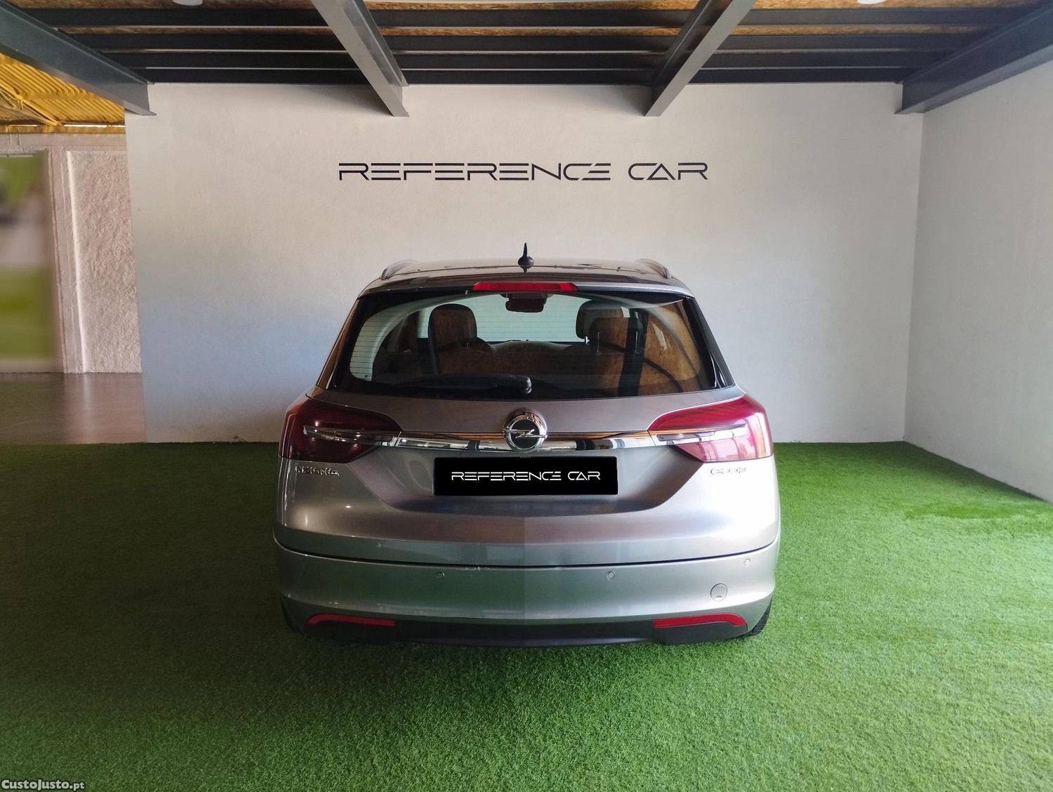 Opel Insignia Sports Tourer Sw — photo 4