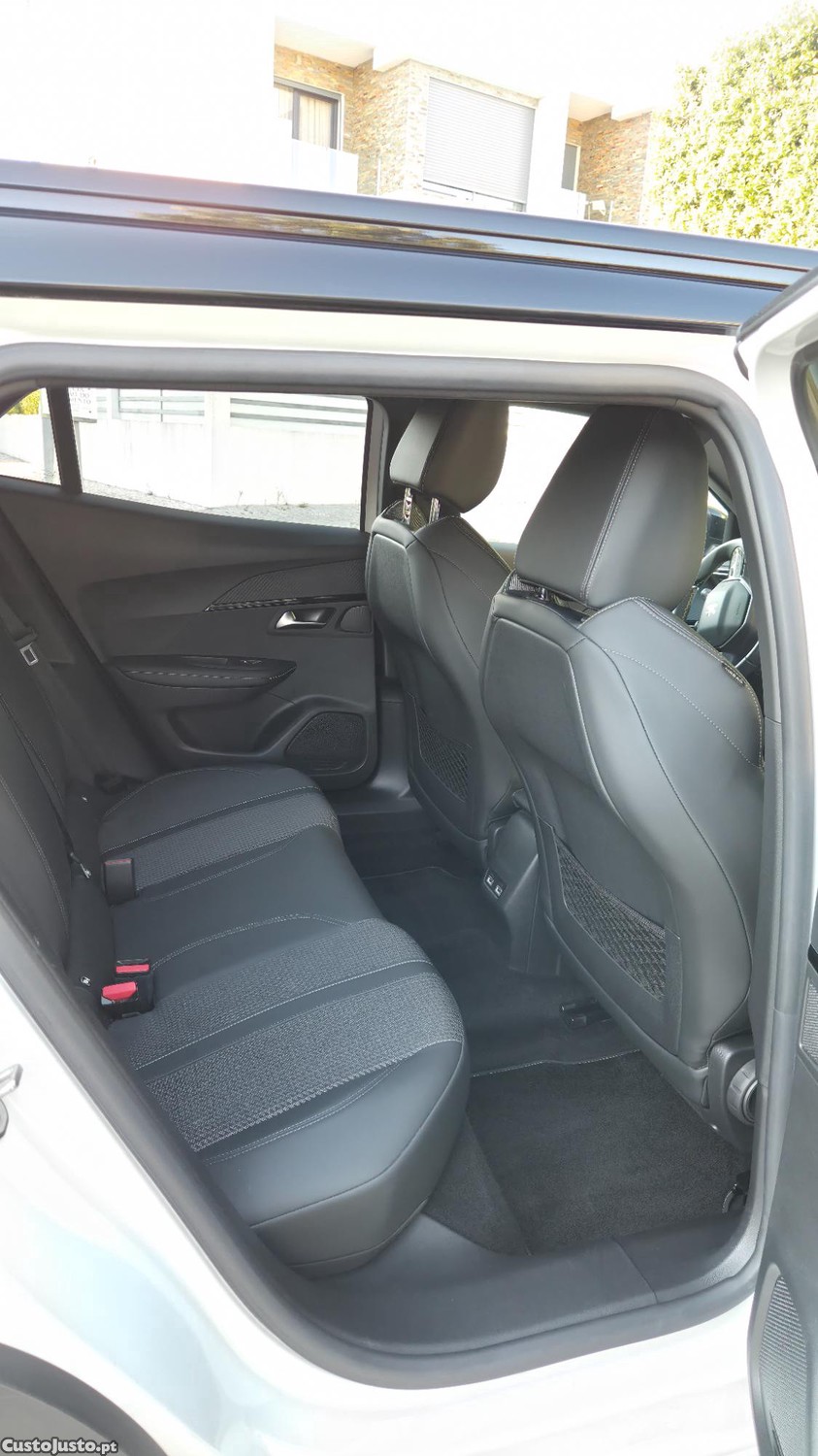 Peugeot 2008 1.2 Pure Tech GT EAT8 - 21 — photo 2
