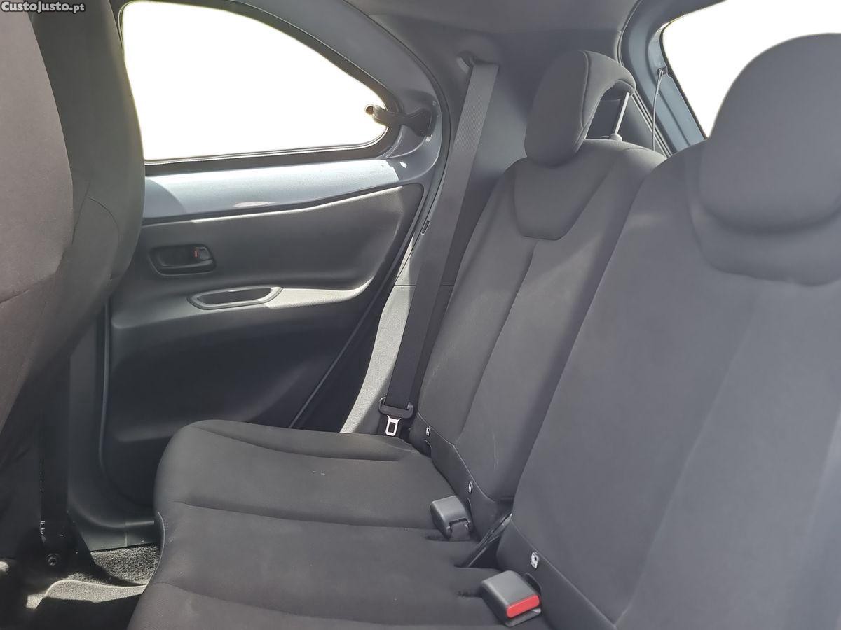 Toyota Aygo X 1.0 Play — fotografia 6