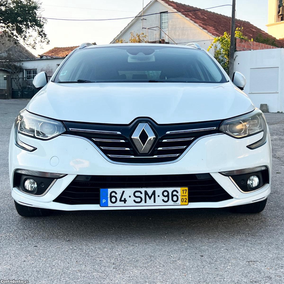 Renault Mégane BOSE Edition J18 — fotografia 9