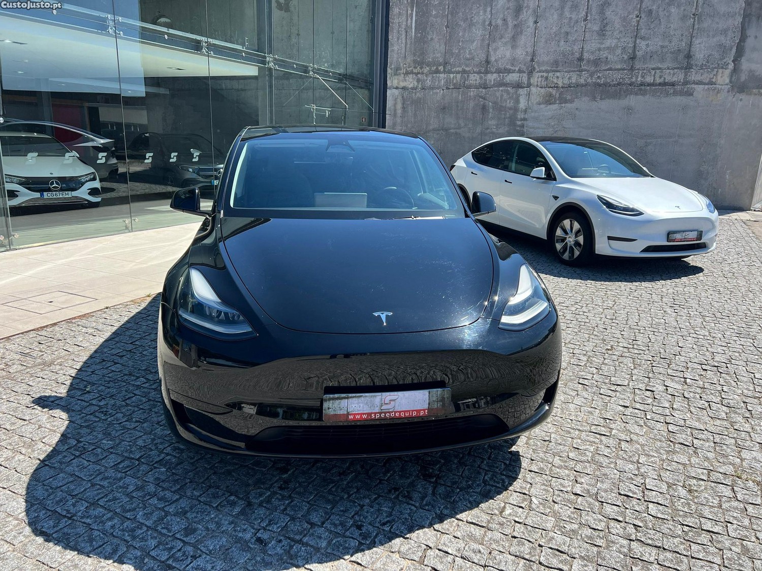 Tesla Model Y Standard — fotografia 23