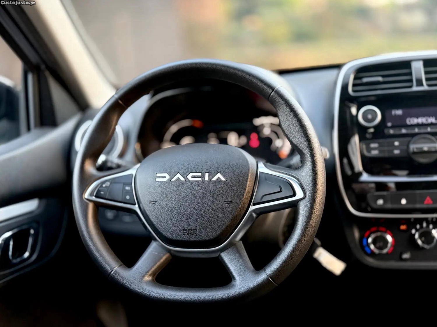 Dacia Spring Comfort Plus — fotografia 15