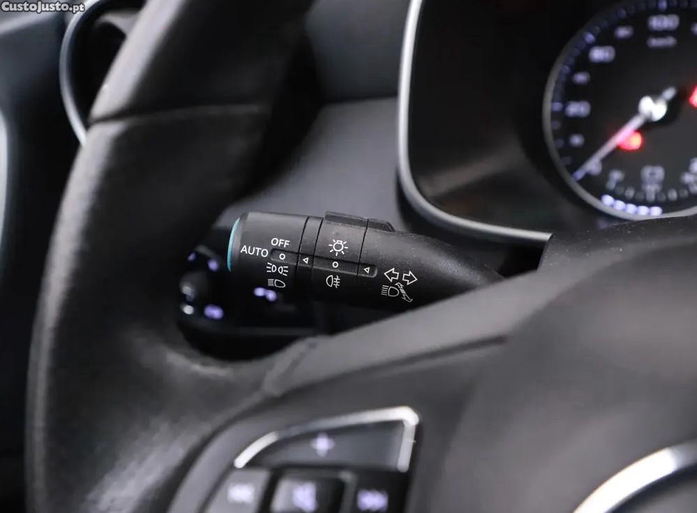 MG ZS 44.5 kWh Luxury — fotografia 22