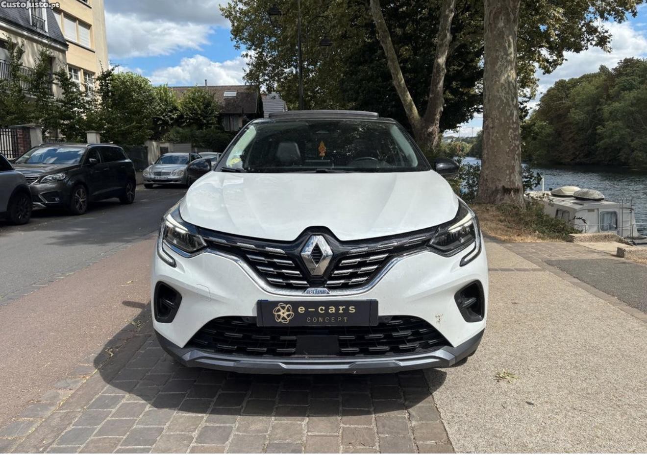 Renault Captur Initiale PARIS 1.5 DCI 115 — photo 4