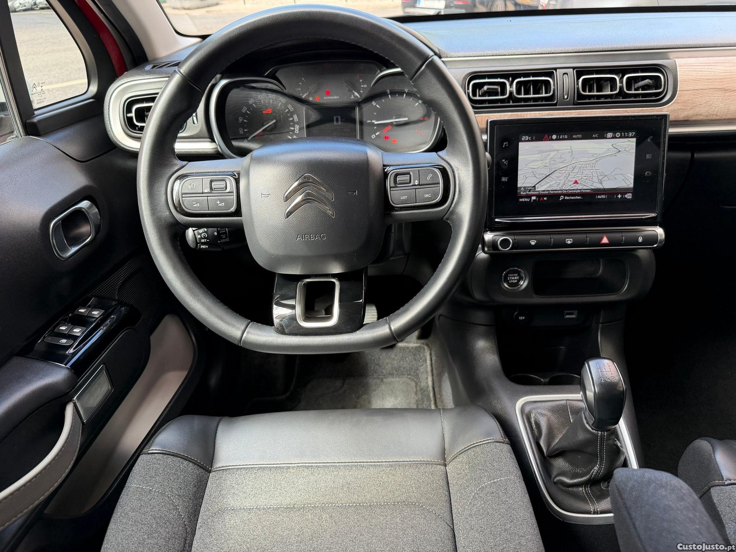 Citroën C3 1.5 BlueHDi Shine — fotografia 16