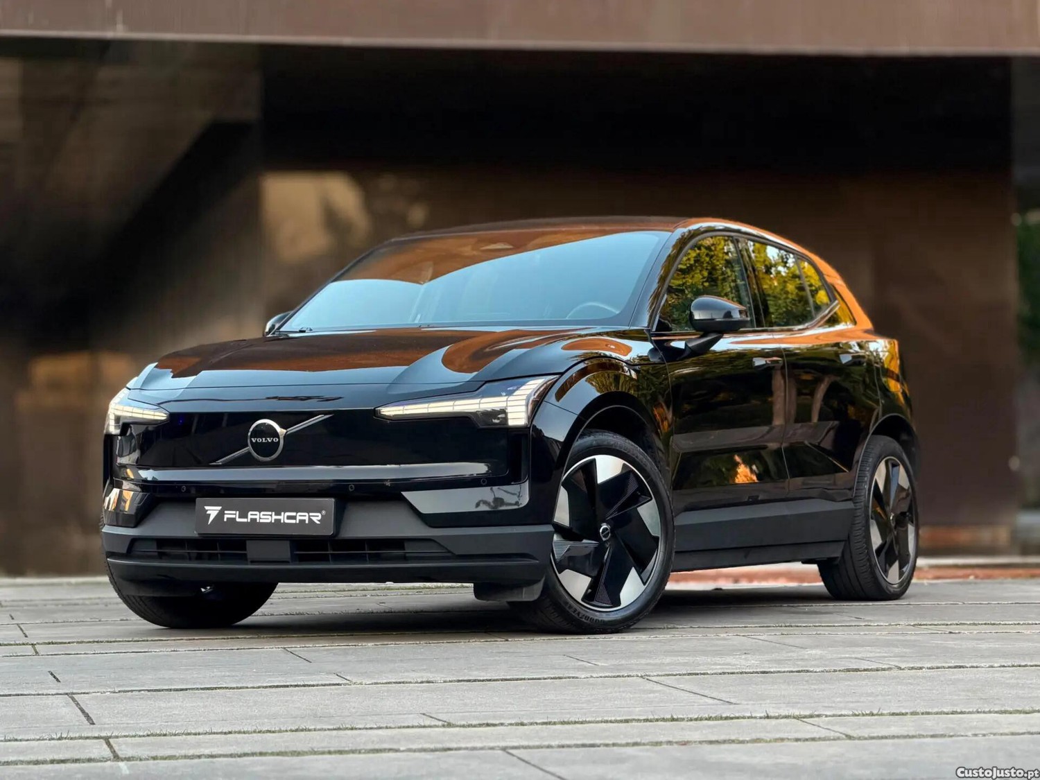 Volvo EX 30 Twin Motor Performance AWD Plus — fotografia 5