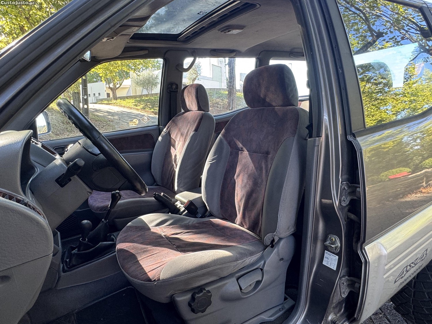 Nissan Terrano II 2.7 TDi Longo com A/C — fotografia 6