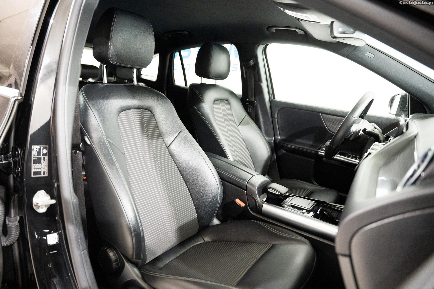 Mercedes-Benz GLA 250 e Progressive — fotografia 3