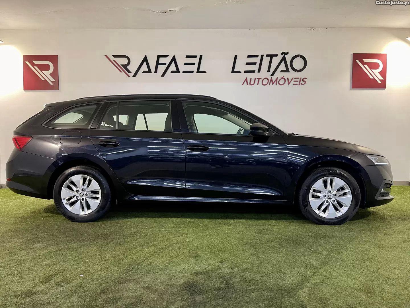 Skoda Octavia 2.0 tdi ambition dsg — fotografia 29
