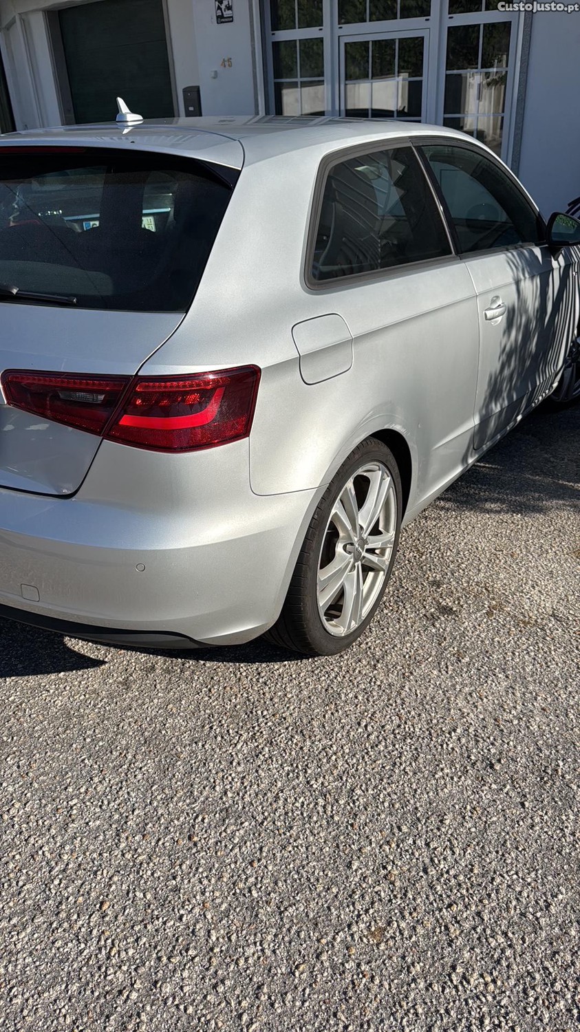 Audi A3 2.0 TDI 150 cv S Line — fotografia 5