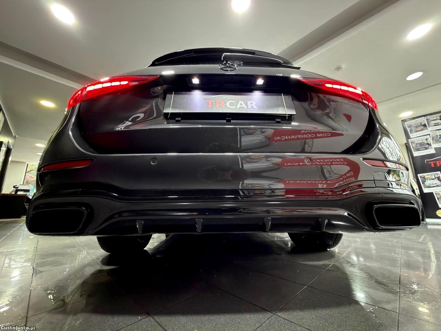 Mercedes-Benz C 300 e 9G-TRONIC AMG Line Advanced — fotografia 11