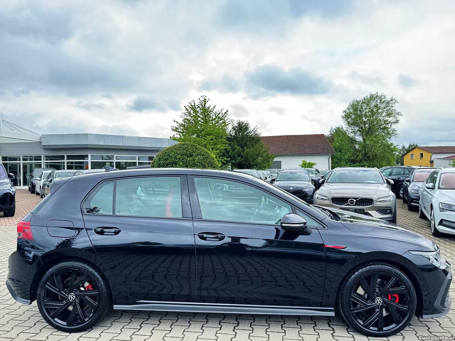 Volkswagen Golf 2.0 TSI GTI Black Style — fotografia 9