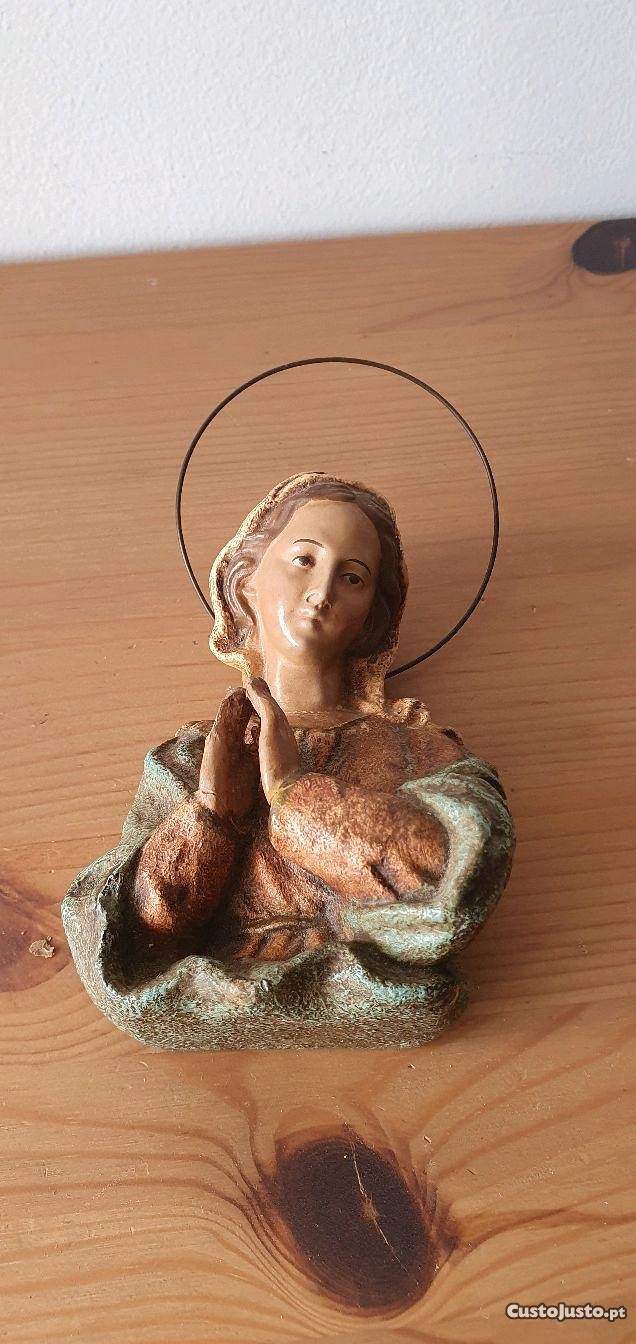 Estatueta de Nossa Senhora